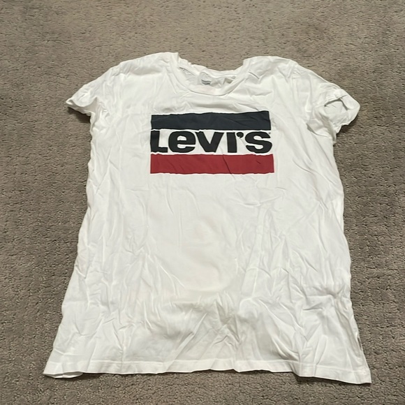 Levi’s short sleeve tee - Picture 1 of 4